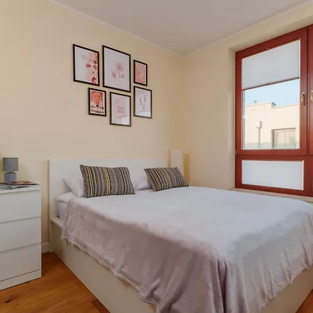 בית נופש Exclusive Townhouse Maciejki With Garden And Terrace Near Warsaw *