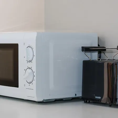 Exclusive Townhouse Maciejki With Garden And Terrace Near Warsaw בית נופש