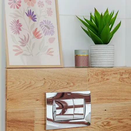 Exclusive Townhouse Maciejki With Garden And Terrace Near Warsaw בית נופש