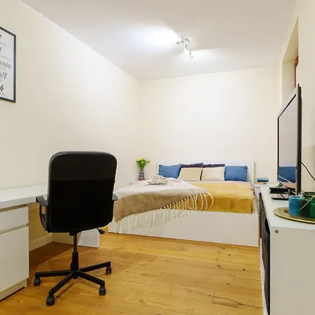 Exclusive Townhouse Maciejki With Garden And Terrace Near Warsaw