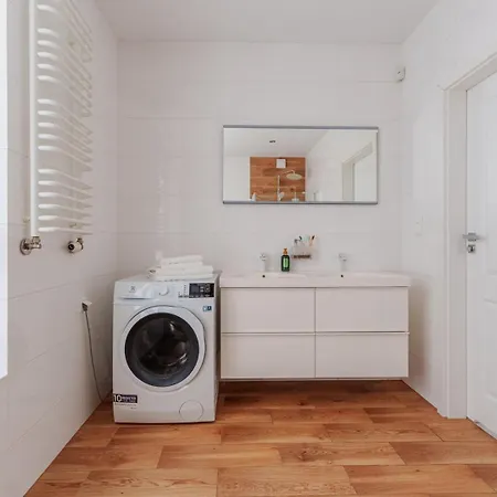 בית נופש Exclusive Townhouse Maciejki With Garden And Terrace Near Warsaw