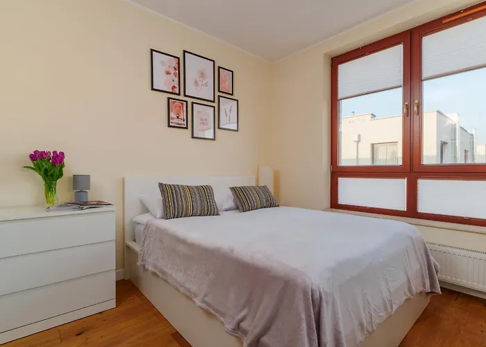 Hébergement de vacances Exclusive Townhouse Maciejki With Garden And Terrace Near Warsaw *