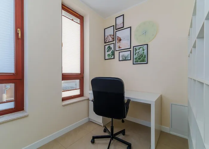 Exclusive Townhouse Maciejki With Garden And Terrace Near Warsaw Hébergement de vacances