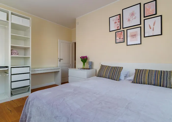 Exclusive Townhouse Maciejki With Garden And Terrace Near Warsaw