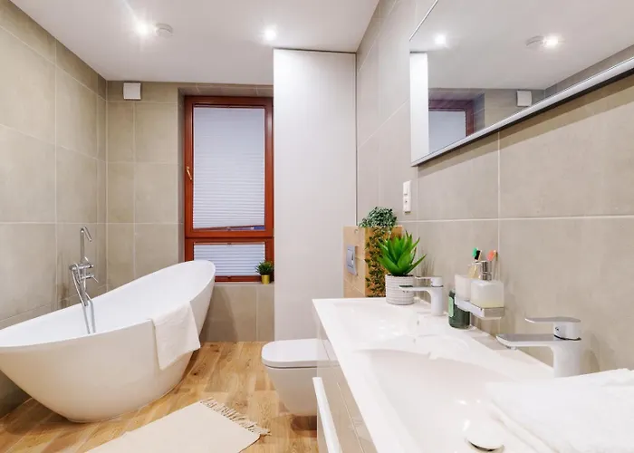 Exclusive Townhouse Maciejki With Garden And Terrace Near Warsaw Hébergement de vacances *