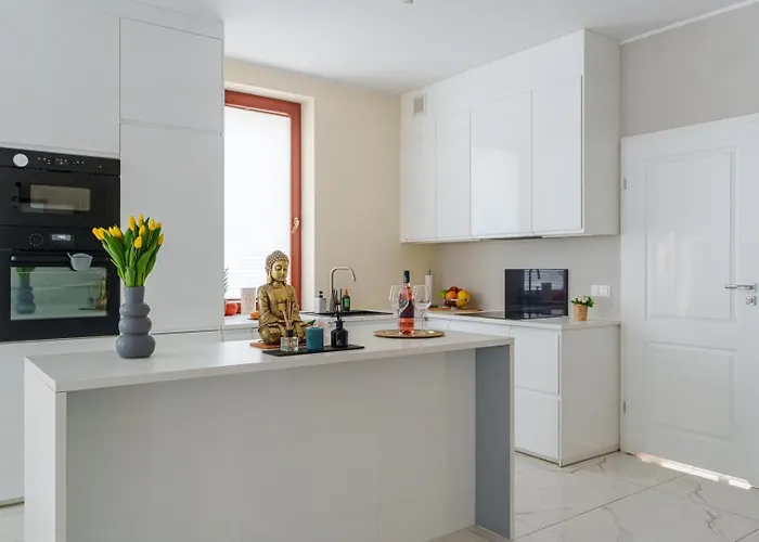 Hébergement de vacances Exclusive Townhouse Maciejki With Garden And Terrace Near Warsaw *